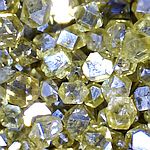 Rohdiamanten wie wir sie zum Sägen und Seilsägen verwenden.